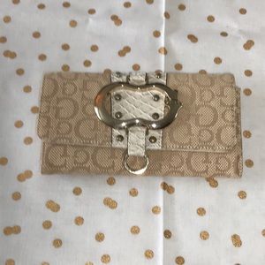 G by Guess wallet